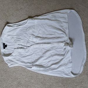 White sleeveless blouse